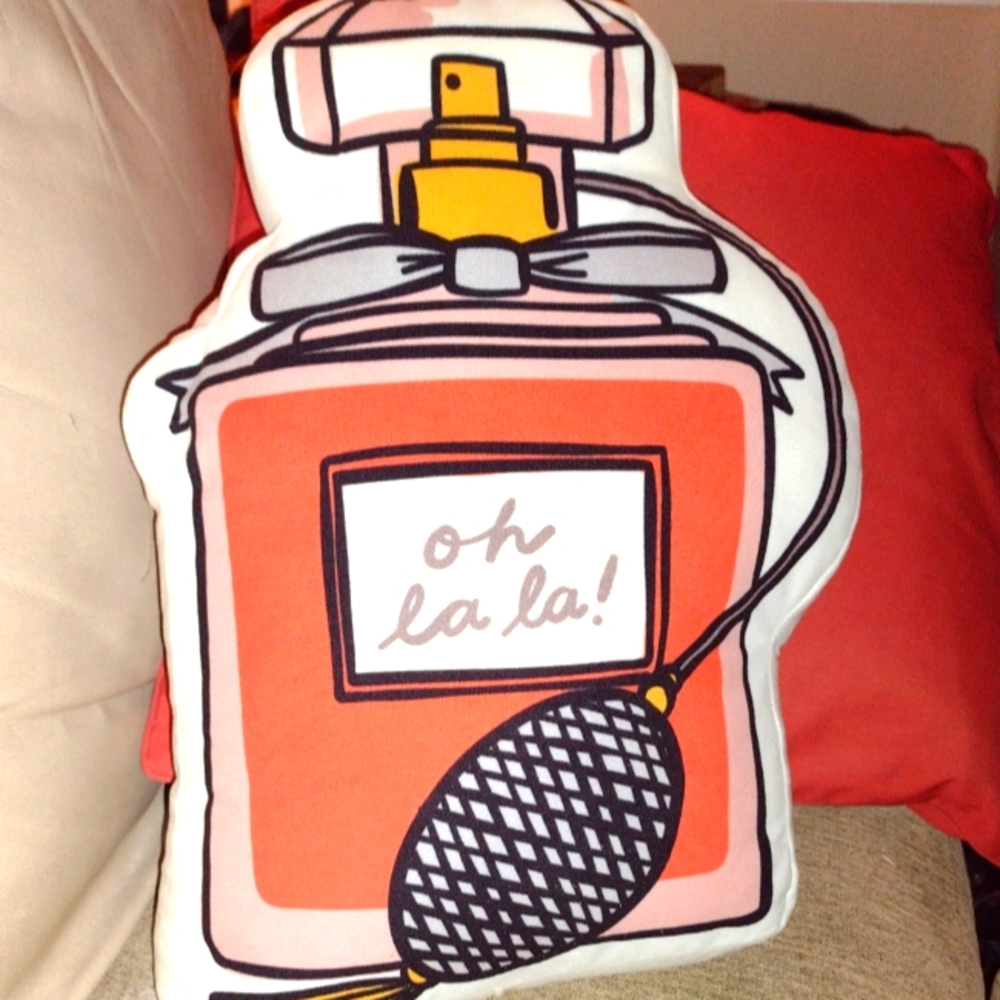 Home accent pillow ""oh la la!"" NWOT